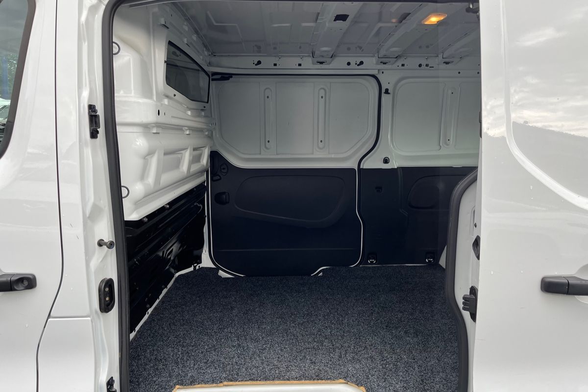 2023 Renault Trafic Pro X82 SWB Low Roof