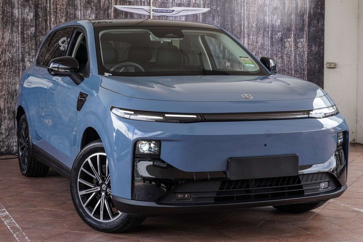 2026 Leapmotor B10 Design LR A12