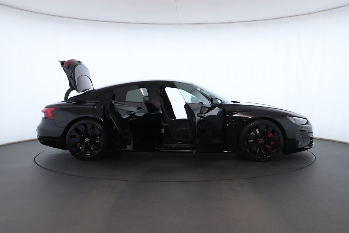 2023 Audi RS e-tron GT F83