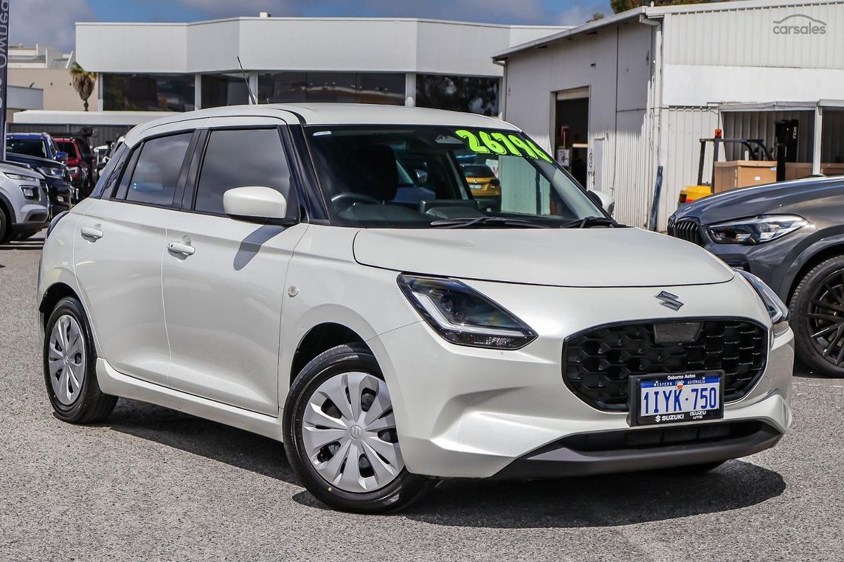 2025 Suzuki Swift Hybrid UZ