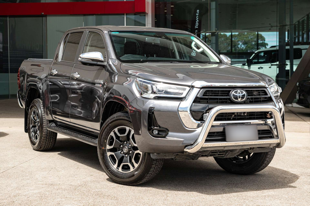 2023 Toyota Hilux SR5 GUN126R