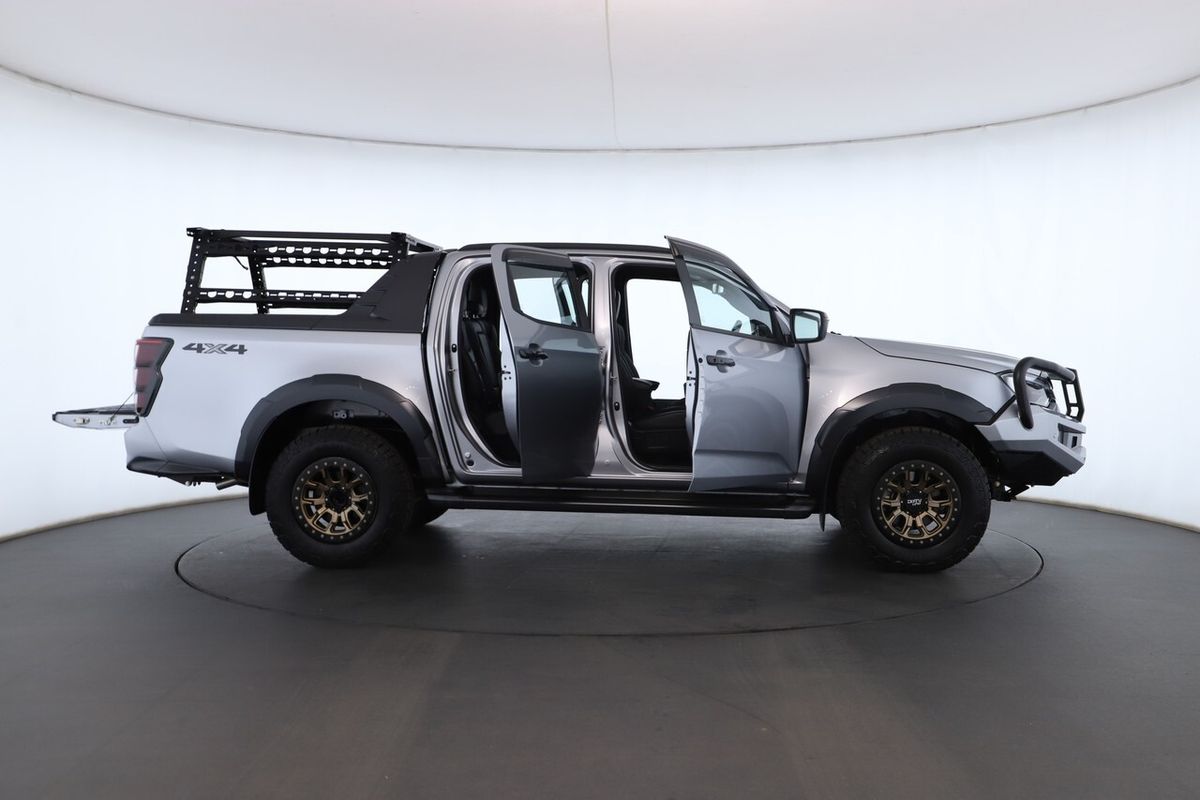 2025 Isuzu D-MAX X-TERRAIN 4X4