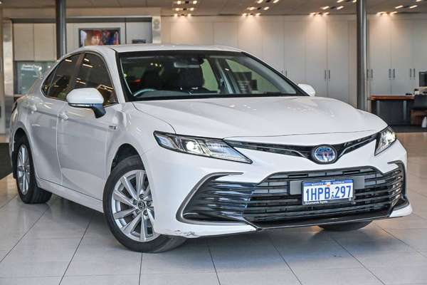2021 Toyota Camry Ascent AXVH70R