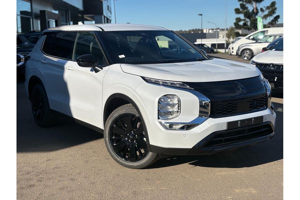 2026 Mitsubishi Outlander Black Edition ZM