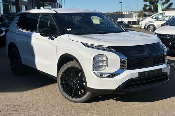2026 Mitsubishi Outlander Black Edition ZM