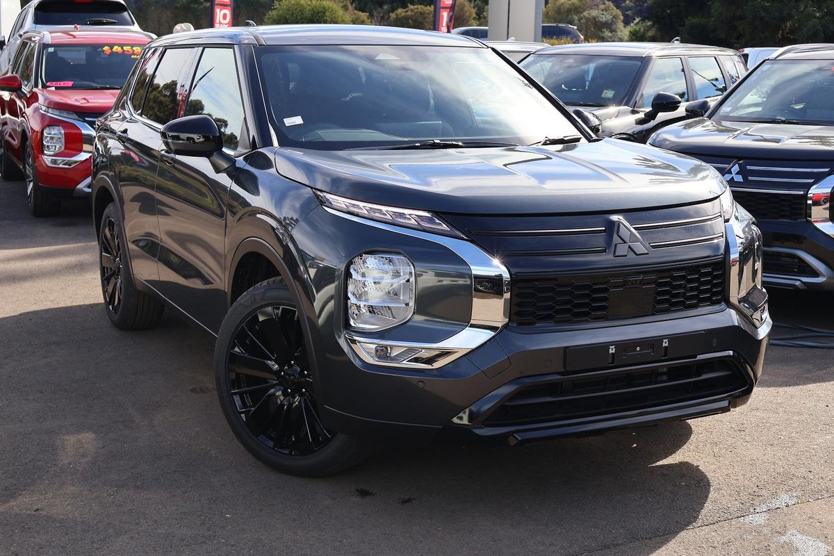 2026 Mitsubishi Outlander Black Edition ZM