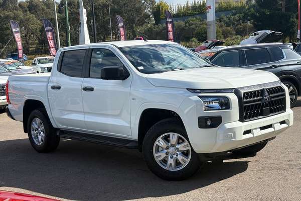 2024 Mitsubishi Triton GLX+ MV 4X4