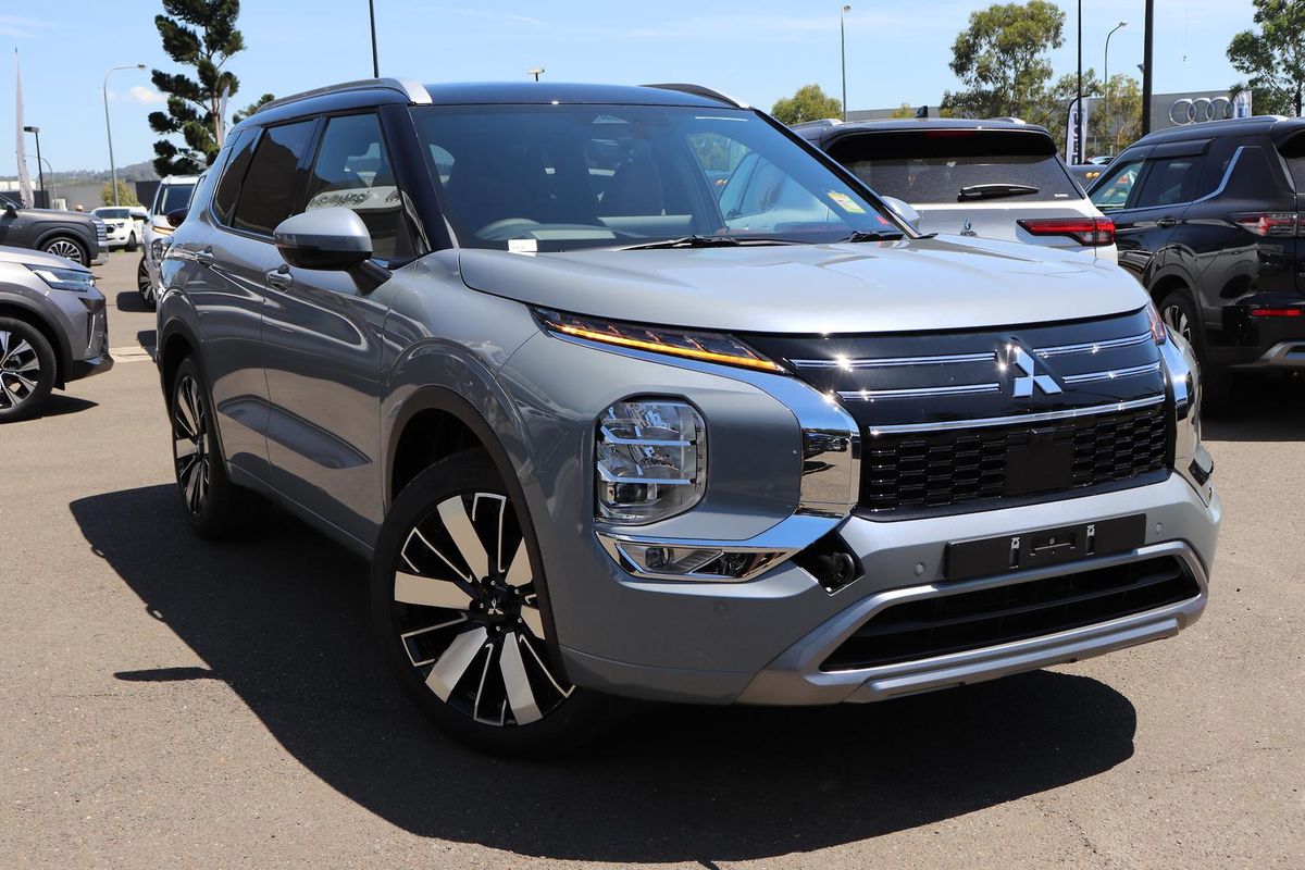 2026 Mitsubishi Outlander Exceed ZM
