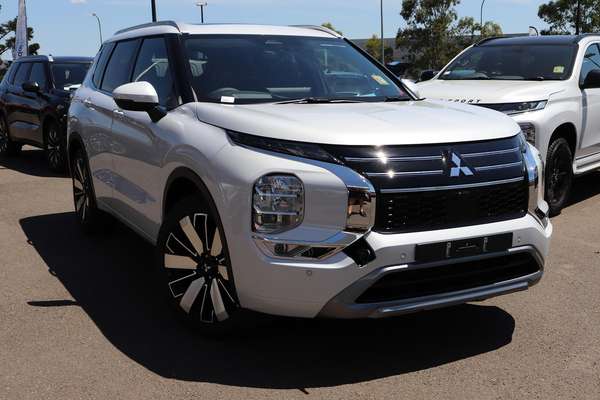 2026 Mitsubishi Outlander Exceed ZM