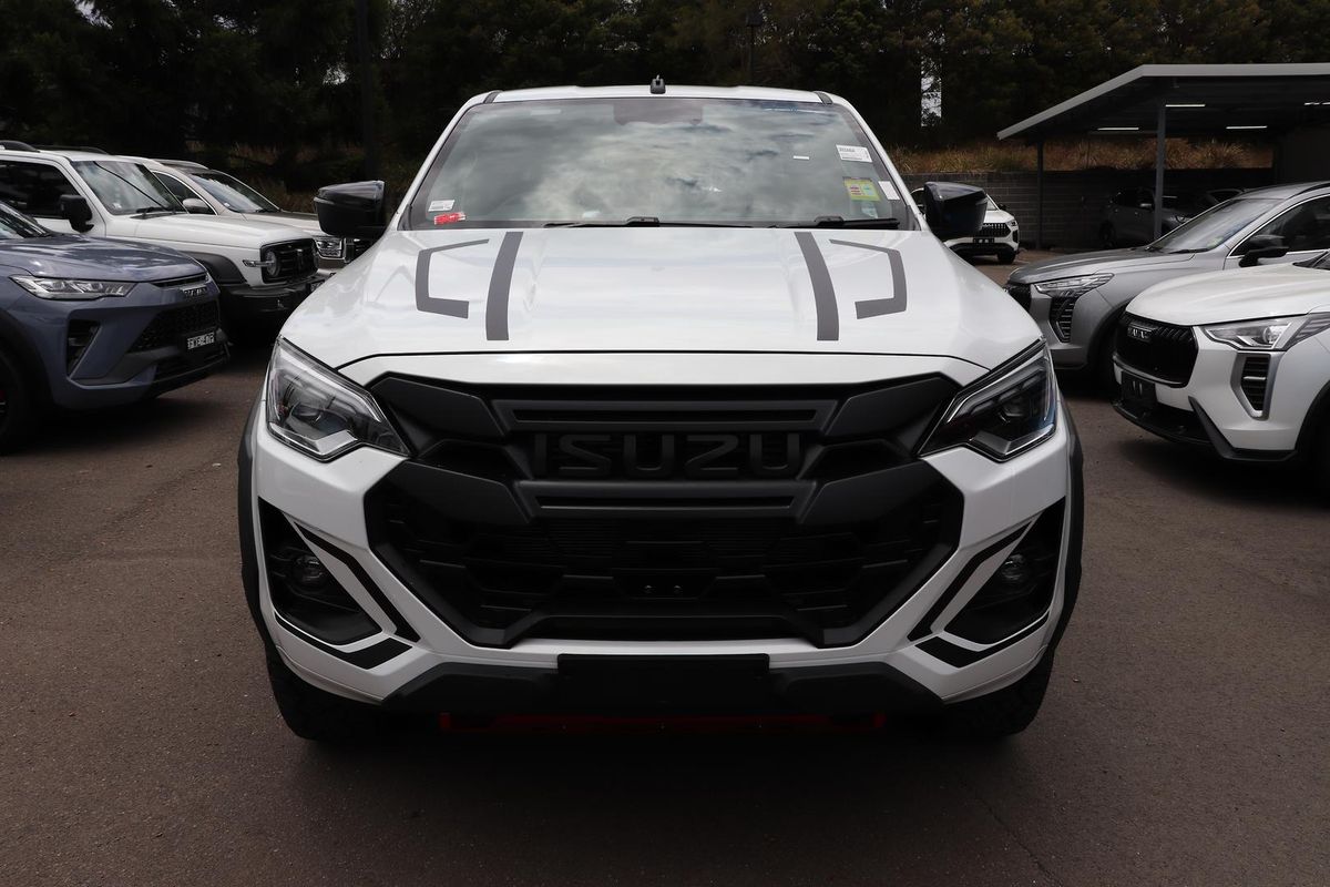 2026 Isuzu D-MAX BLADE 4X4