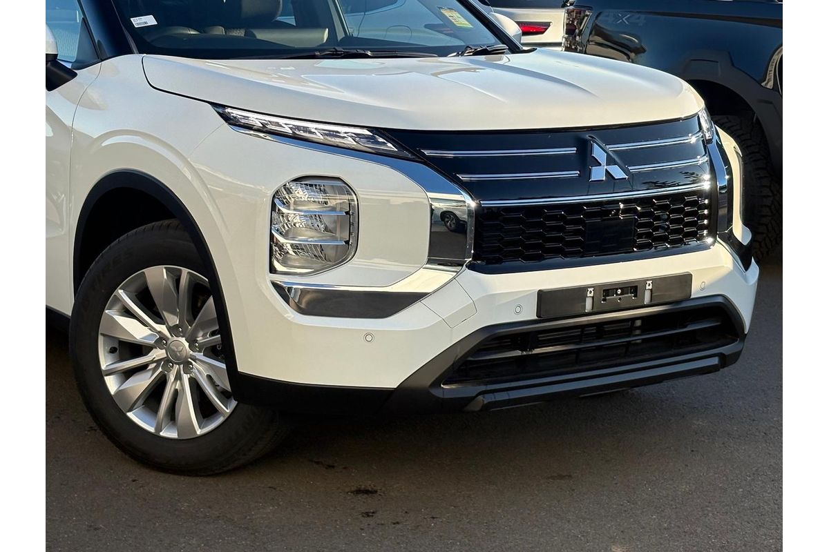 2026 Mitsubishi Outlander ES ZM