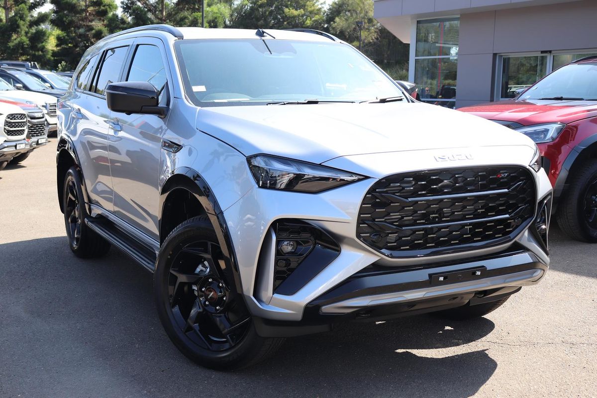 2026 Isuzu MU-X X-TERRAIN