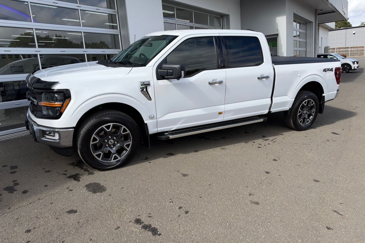 2024 Ford F-150 XLT 4X4 LWB