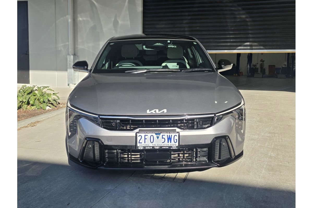 2025 Kia K4 GT-Line CL4m