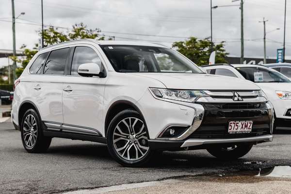 2017 Mitsubishi Outlander Exceed ZK