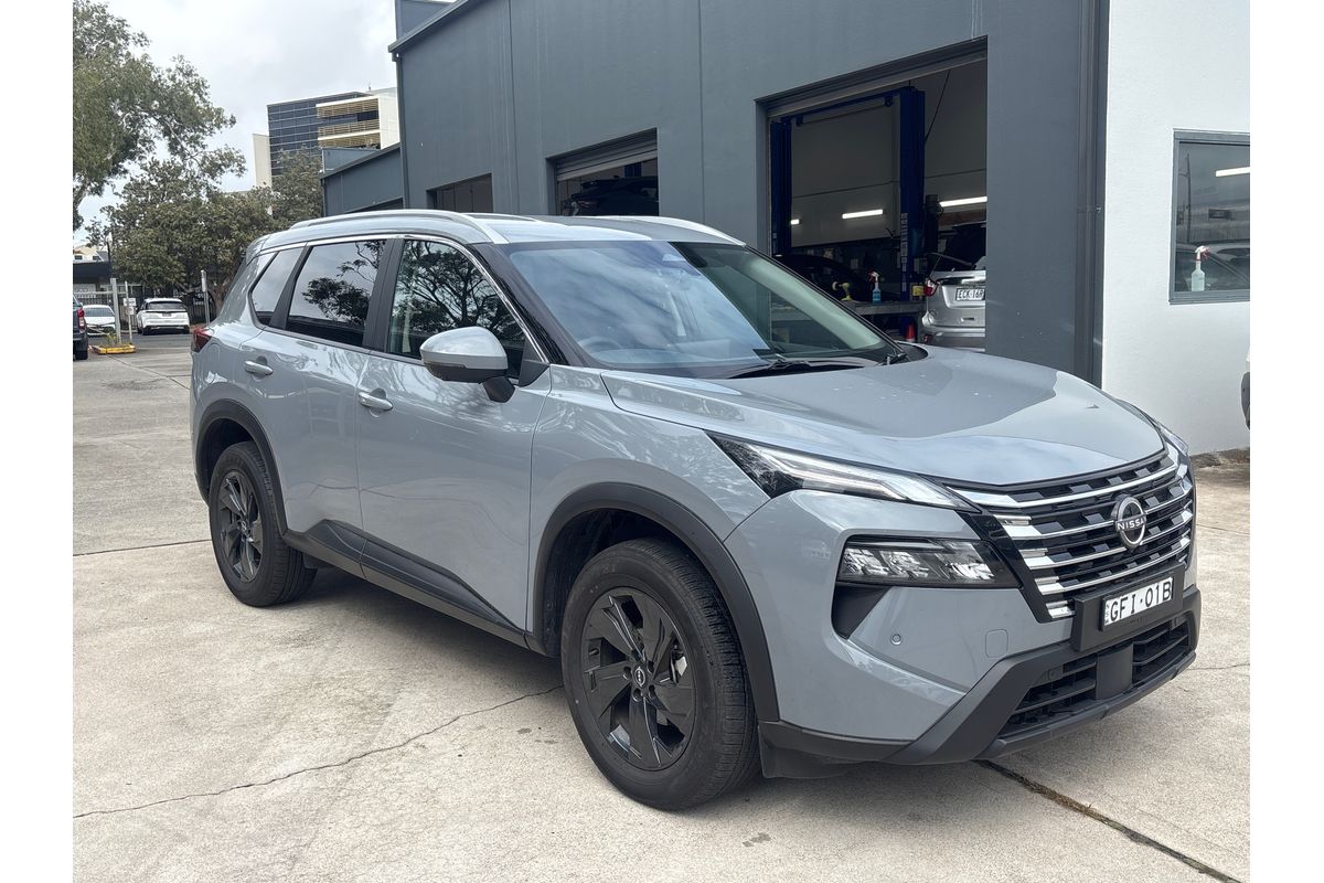 2025 Nissan X-TRAIL ST-L T33