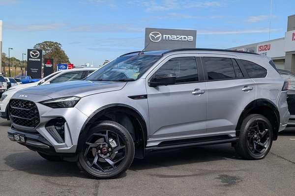 2026 Isuzu MU-X X-TERRAIN