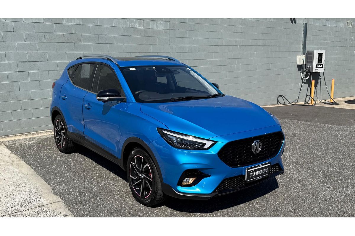 2023 MG ZST Essence