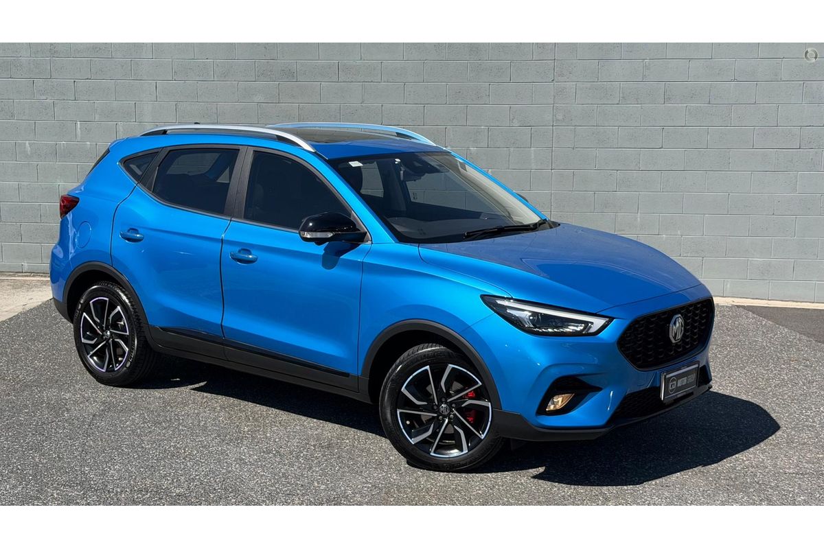 2023 MG ZST Essence