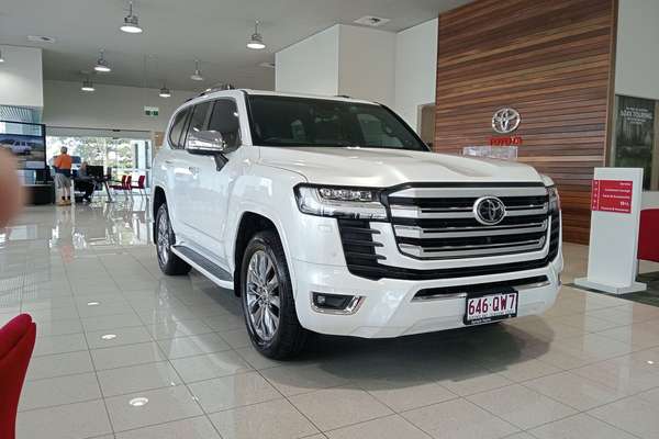 2022 Toyota Landcruiser Sahara ZX FJA300R