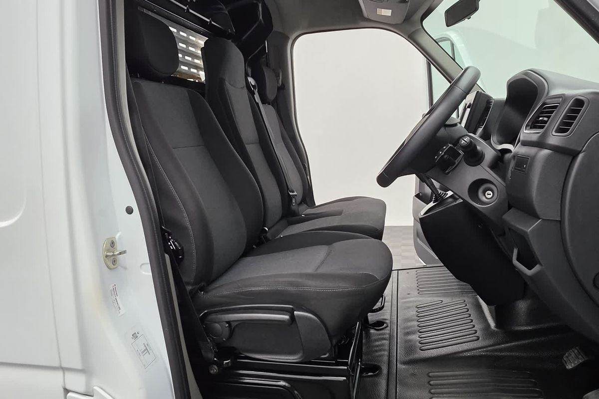 2022 Renault Master Pro 110kW X62 Phase 2 MWB Mid Roof