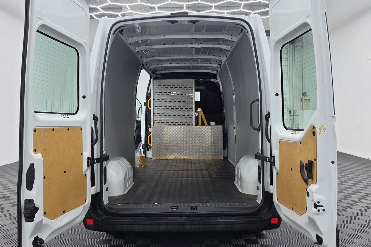 2022 Renault Master Pro 110kW X62 Phase 2 MWB Mid Roof