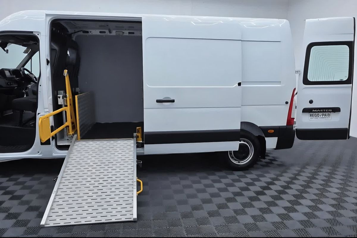 2022 Renault Master Pro 110kW X62 Phase 2 MWB Mid Roof