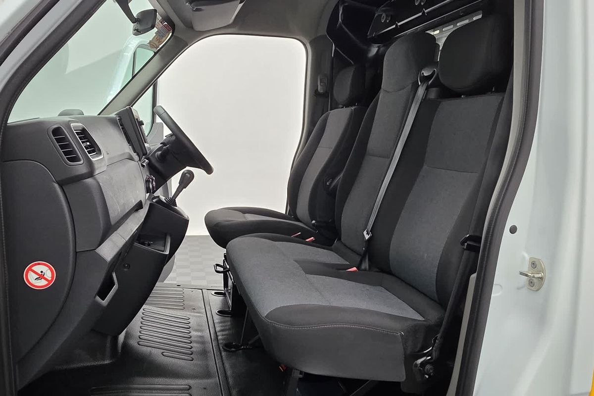 2022 Renault Master Pro 110kW X62 Phase 2 MWB Mid Roof