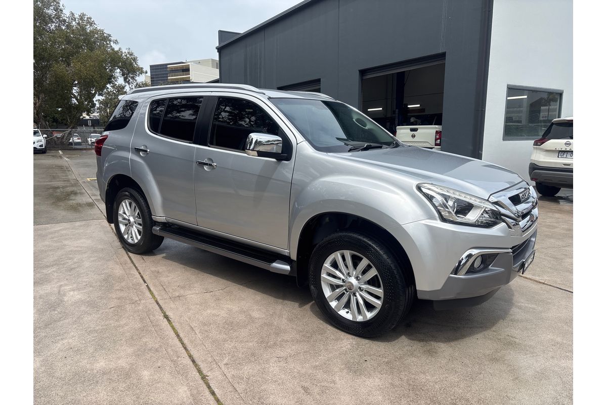 2018 Isuzu MU-X LS-T