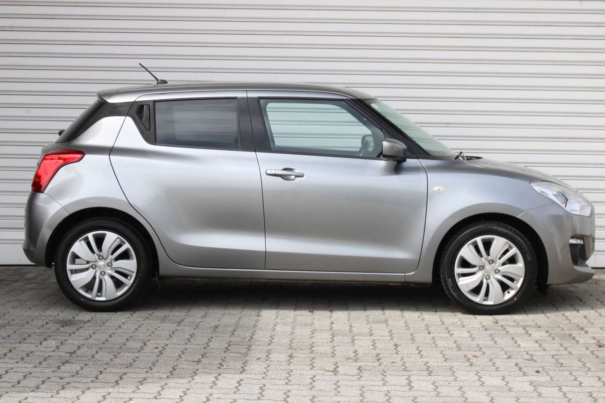 2018 Suzuki Swift GL Navigator AZ