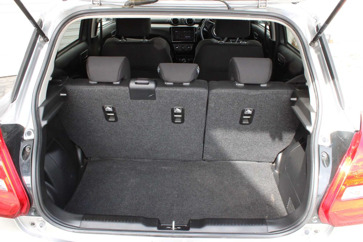 2018 Suzuki Swift GL Navigator AZ