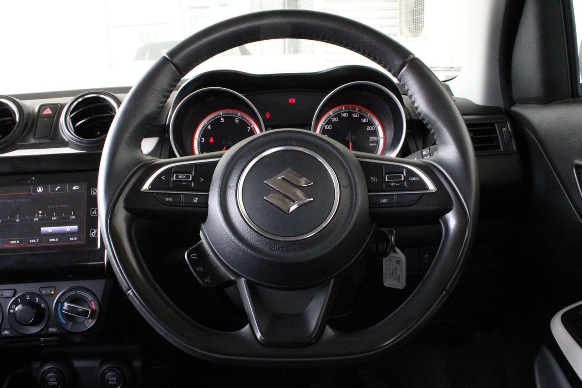 2018 Suzuki Swift GL Navigator AZ