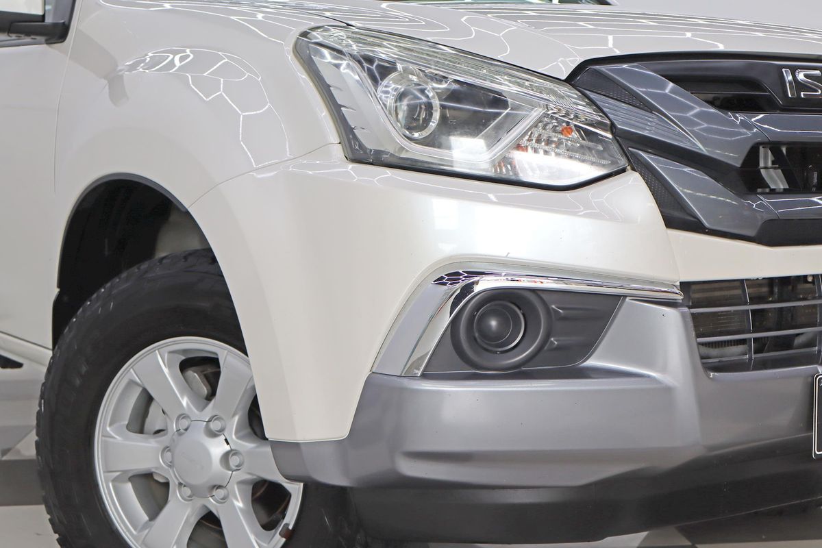 2019 Isuzu MU-X LS-M