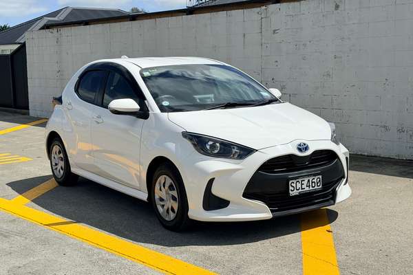 2021 Toyota Yaris HYBRID