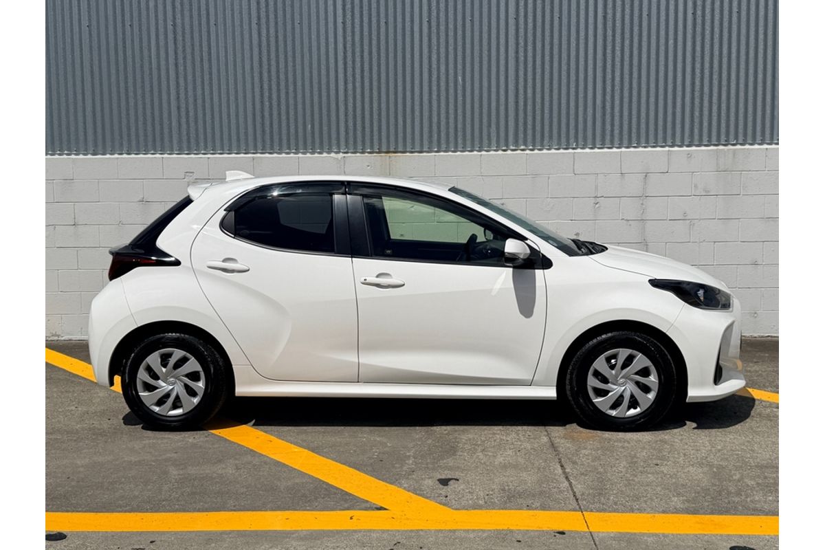2021 Toyota Yaris HYBRID