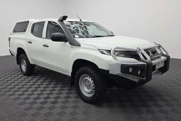 2022 Mitsubishi Triton GLX MR 4X4