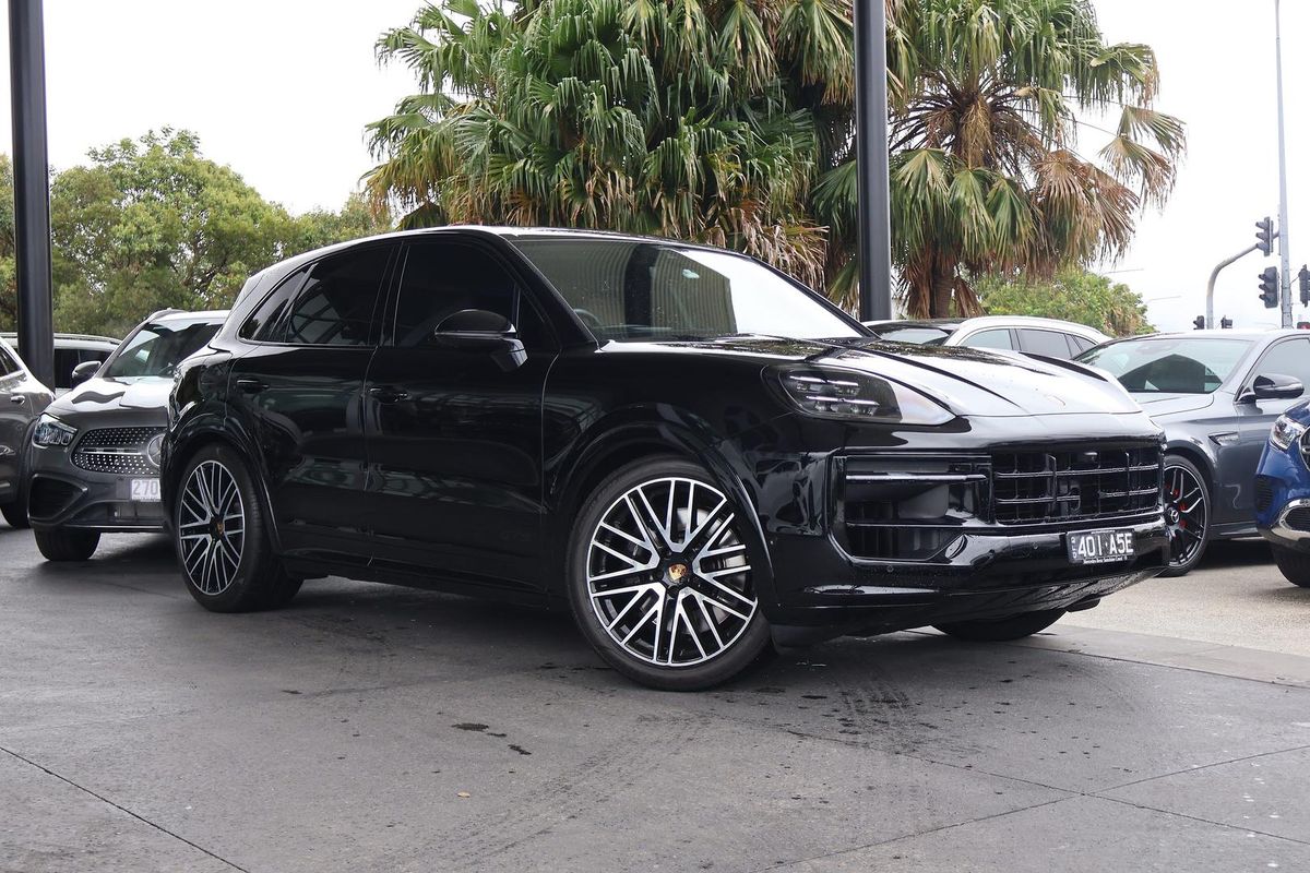 2024 Porsche Cayenne GTS 9YA II
