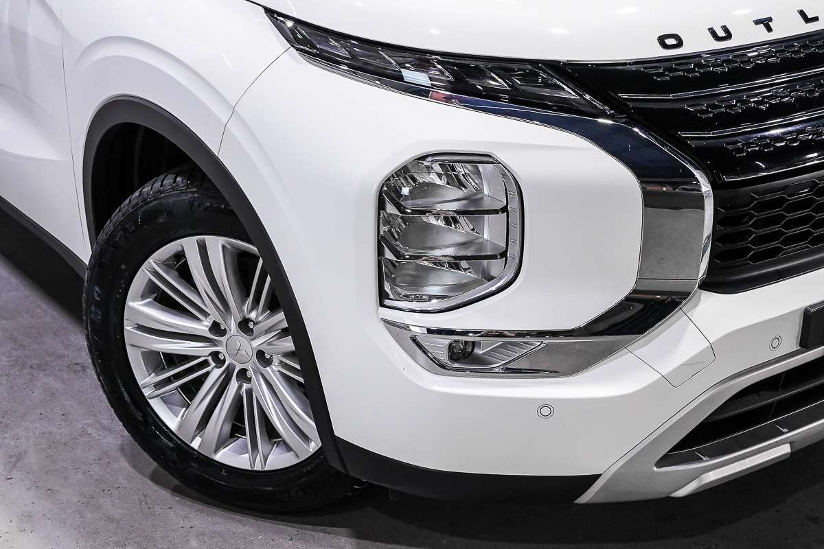 2022 Mitsubishi Outlander LS ZM