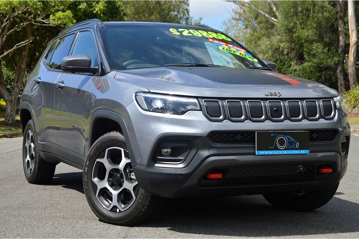 2023 Jeep Compass Trailhawk M6