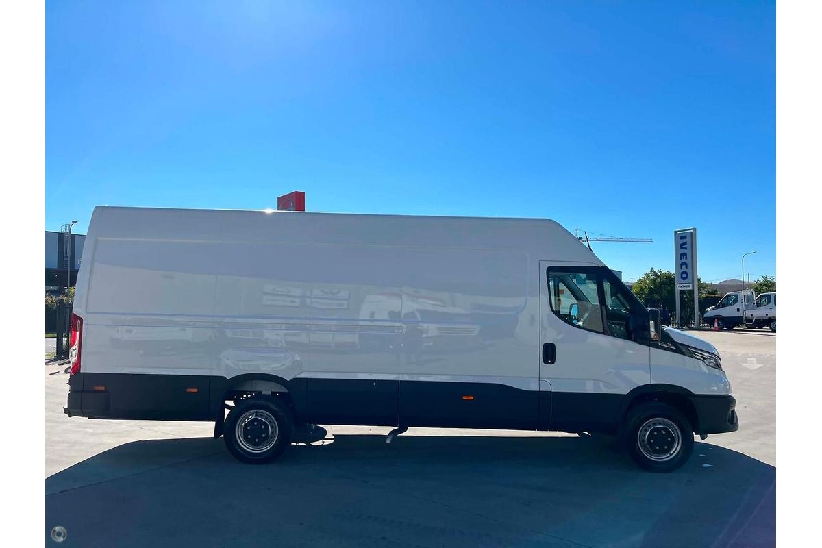 2026 IVECO Daily 42S18V image 3