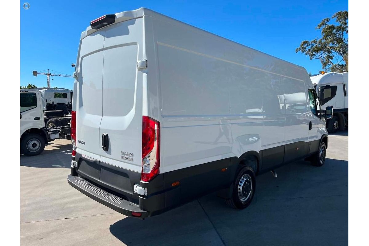 2026 IVECO Daily 42S18V image 4