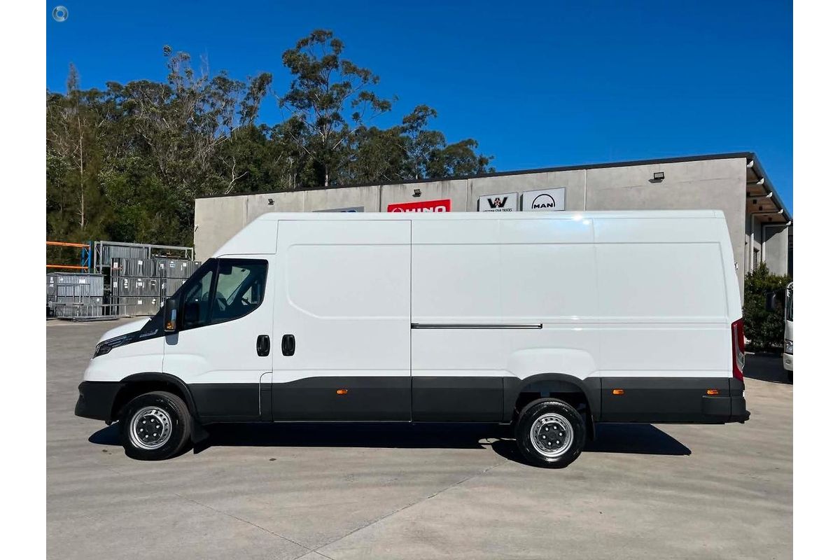 2026 IVECO Daily 42S18V image 7