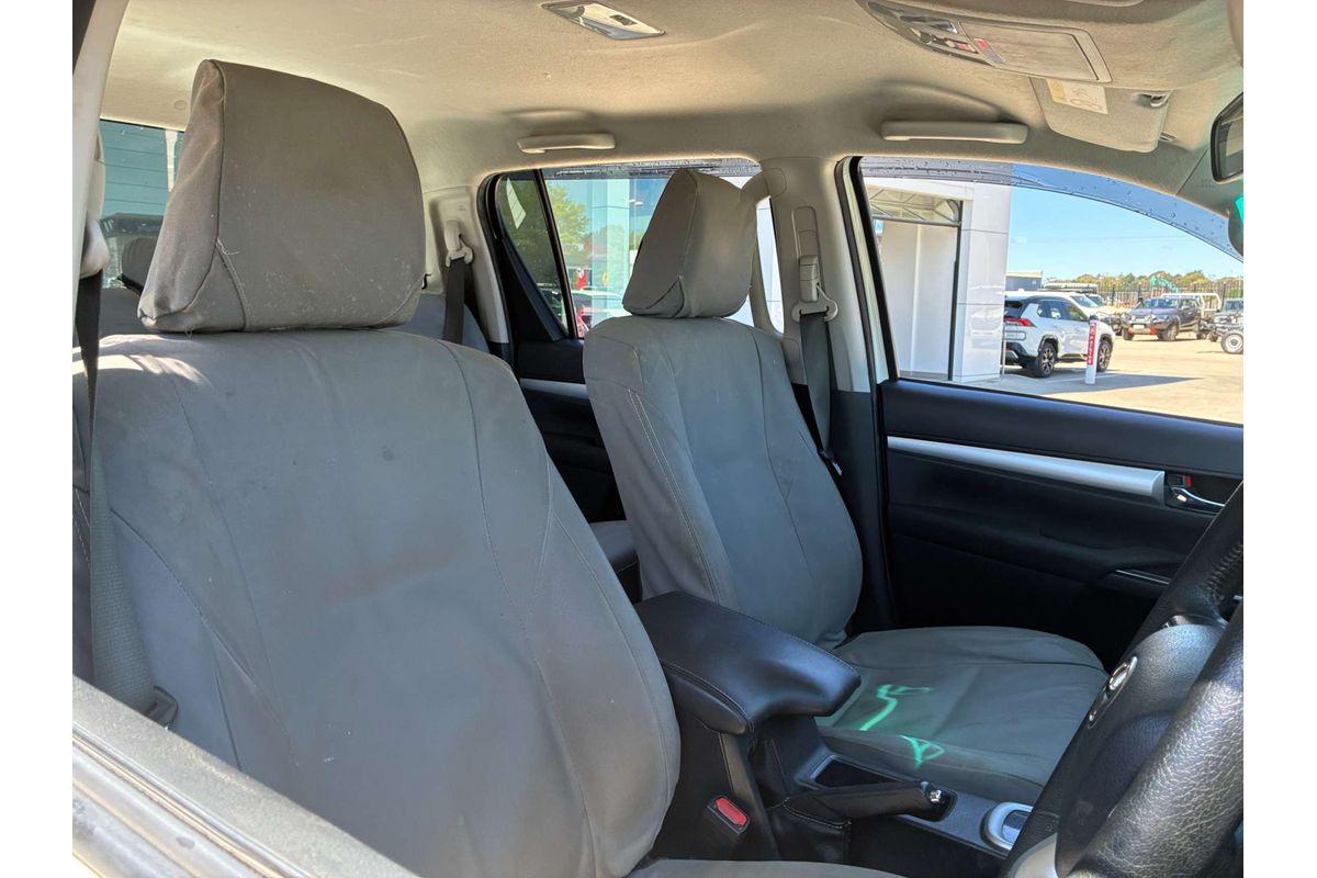 2022 Toyota Hilux SR5 GUN126R 4X4 image 10
