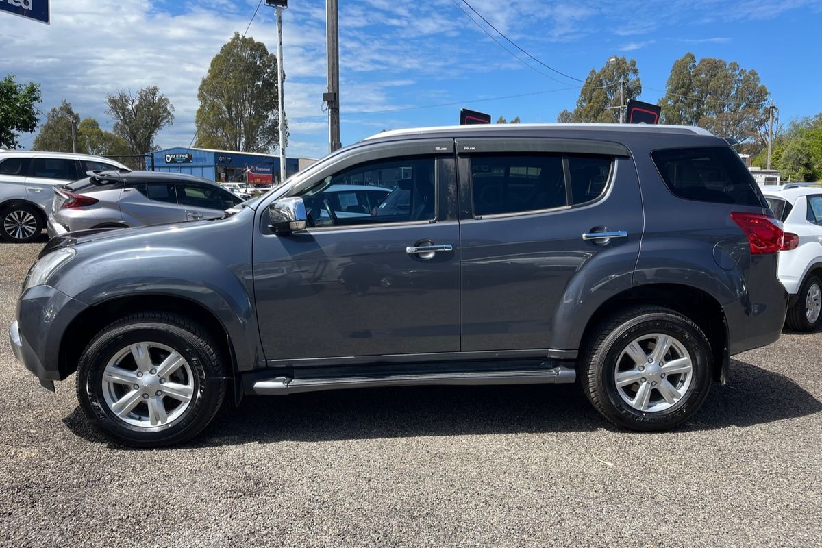 2017 Isuzu MU-X LS-T