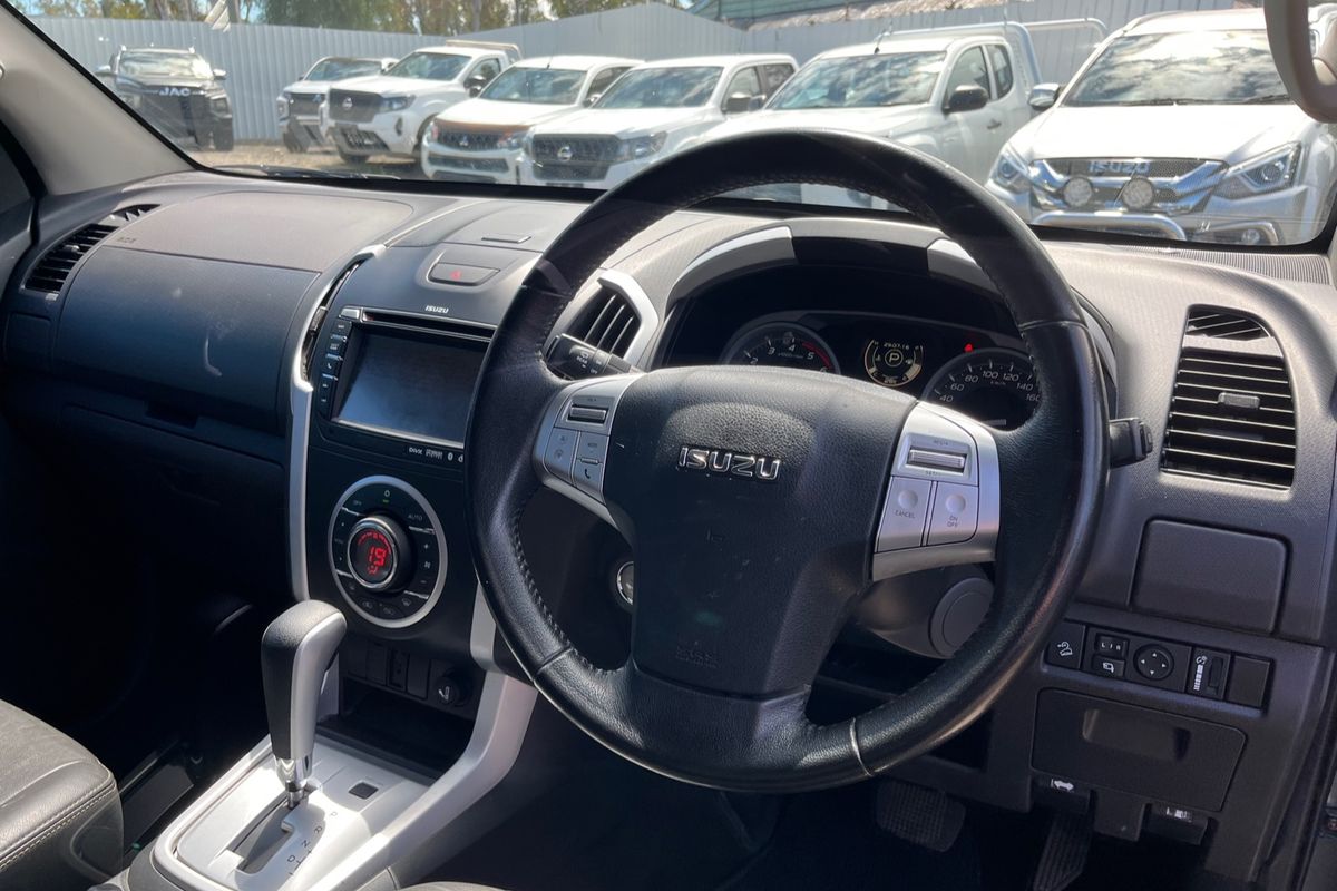 2017 Isuzu MU-X LS-T
