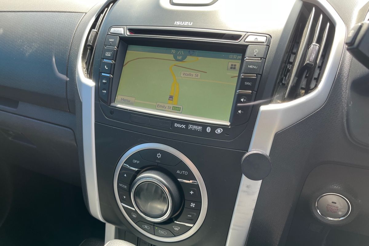 2017 Isuzu MU-X LS-T