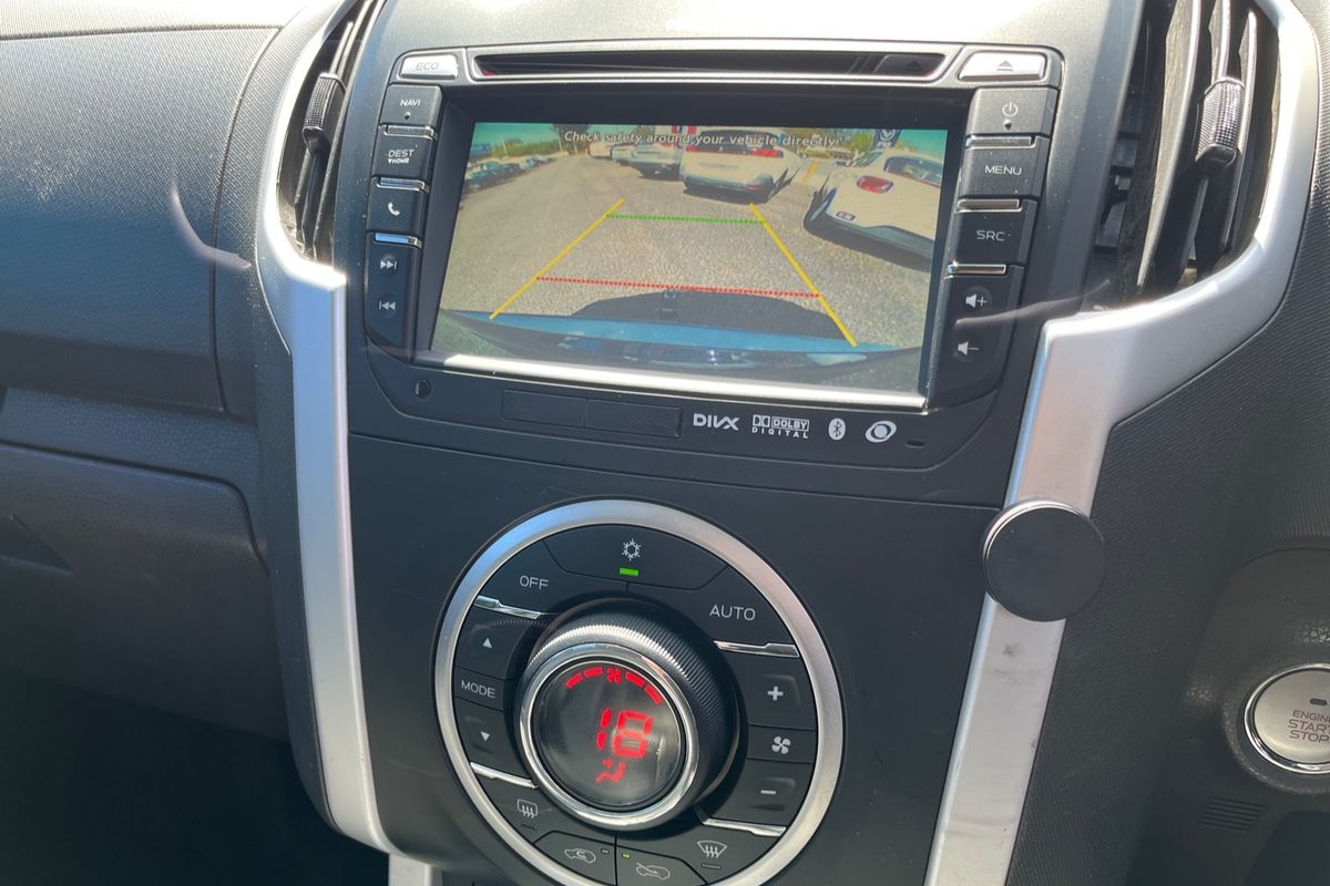 2017 Isuzu MU-X LS-T