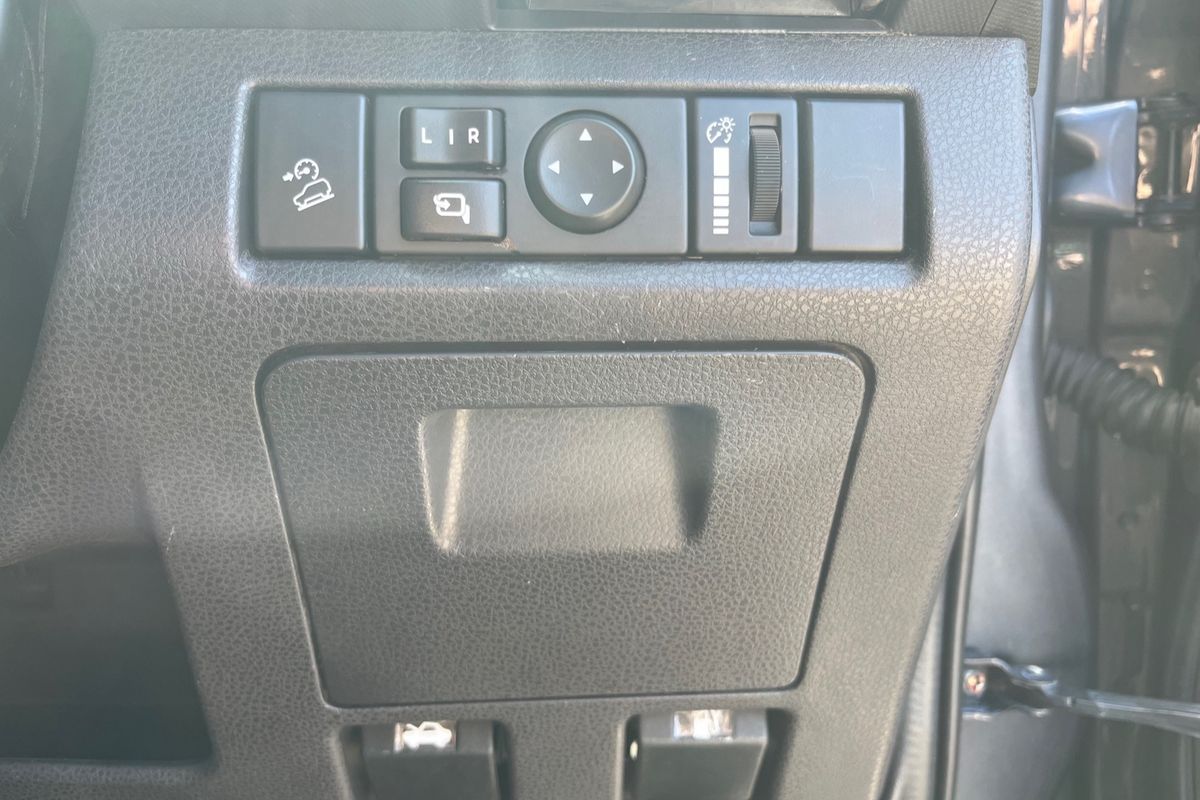 2017 Isuzu MU-X LS-T