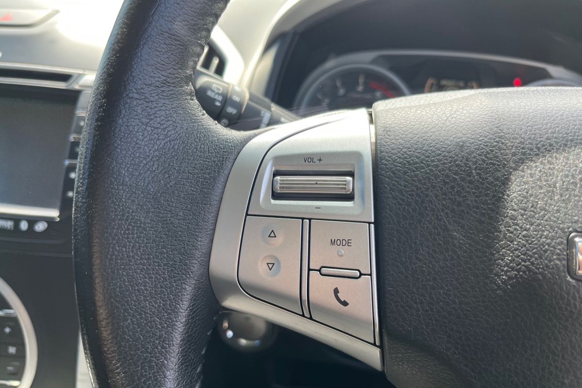 2017 Isuzu MU-X LS-T