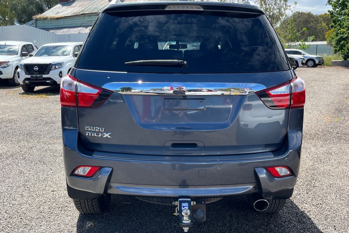 2017 Isuzu MU-X LS-T